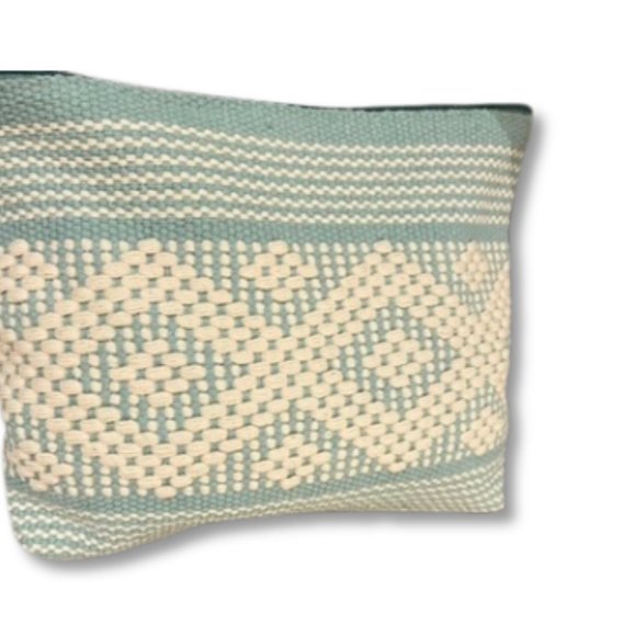 2-PACK SET HANDWOVEN AQUA AND CREAM MAKE UP ACCESSORY BAGS 100% COTTON EXTERIOR - Picture 7 of 10